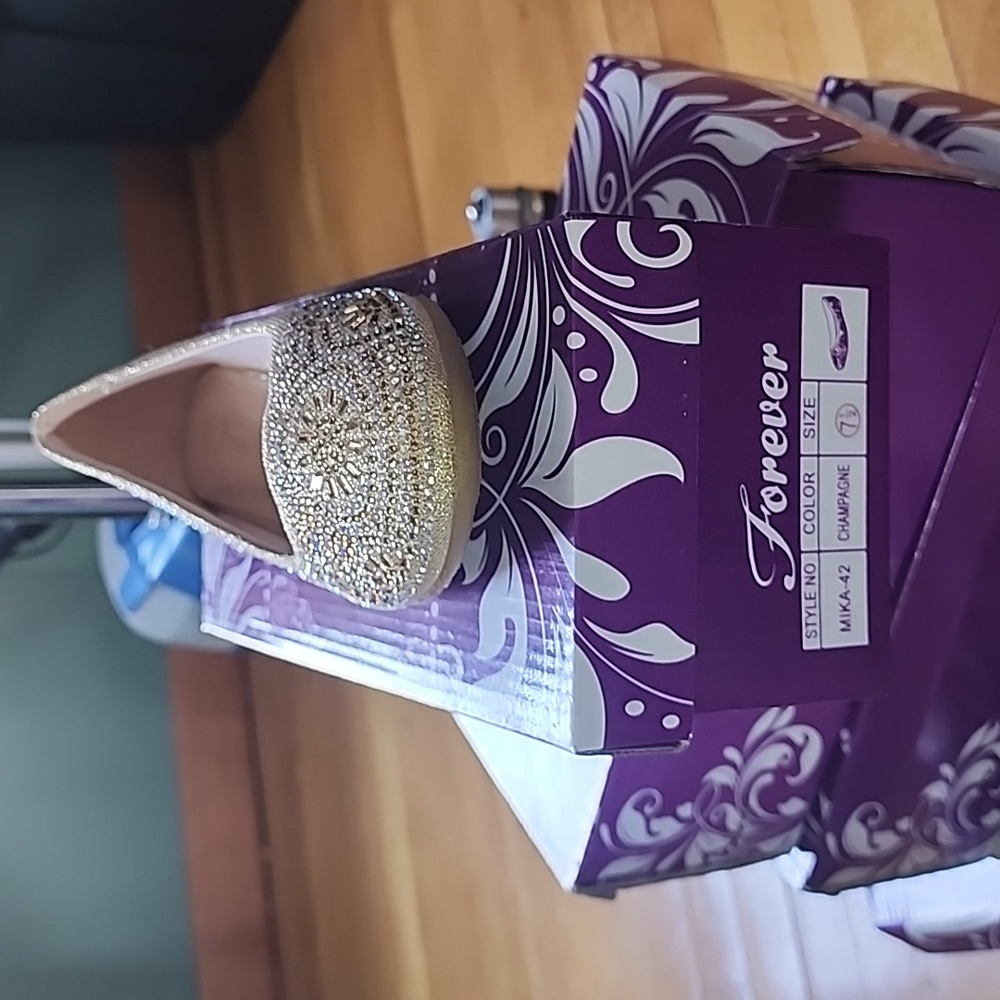 Flats - Picture 5 of 5